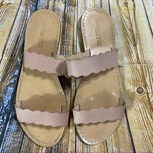 Sophia Milano Pink Leather Flat Sandals Size 7.5